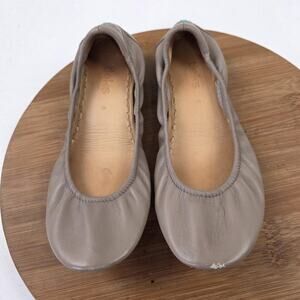 Tieks Shoes Womens Size 8 Taupe Gray Ballet Flats Leather Foldable Comfort